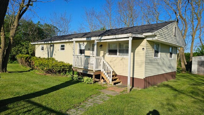 Building Photo - 26592 Military Rd