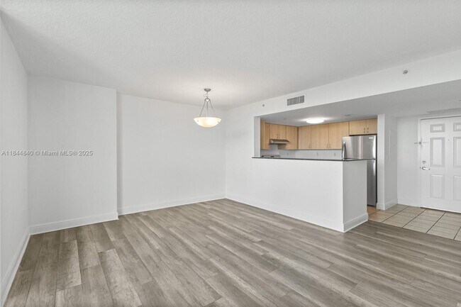 Foto del edificio - 3000 Coral Wy