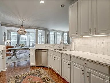Foto del edificio - 6902 Alder Grove Dr