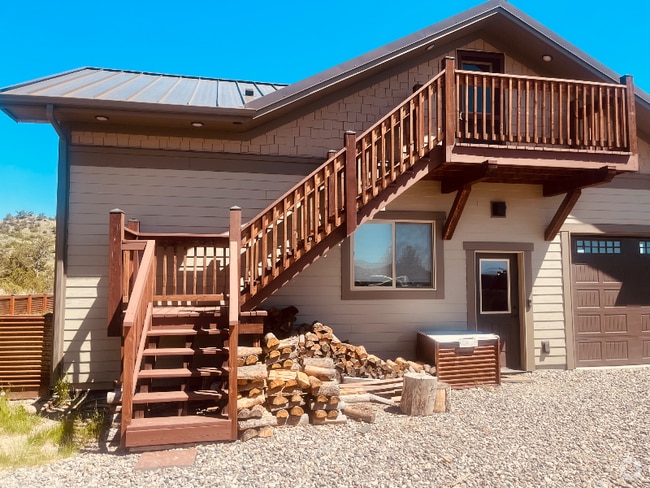 Building Photo - 4 Rattlesnake Rd
