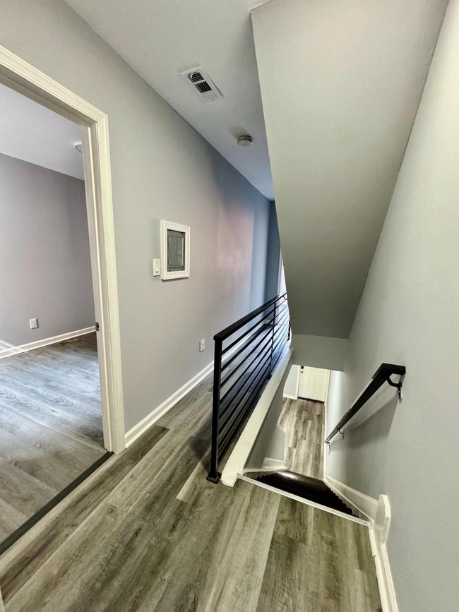 Building Photo - 3110 Euclid Ave