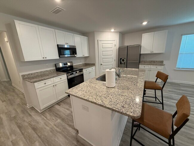 Foto del edificio - 225 Gray Owl Dr