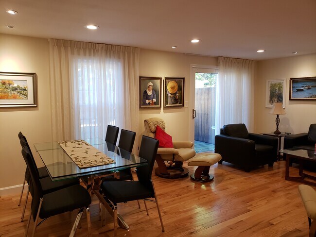 Dining room - 4 Fairway Cir