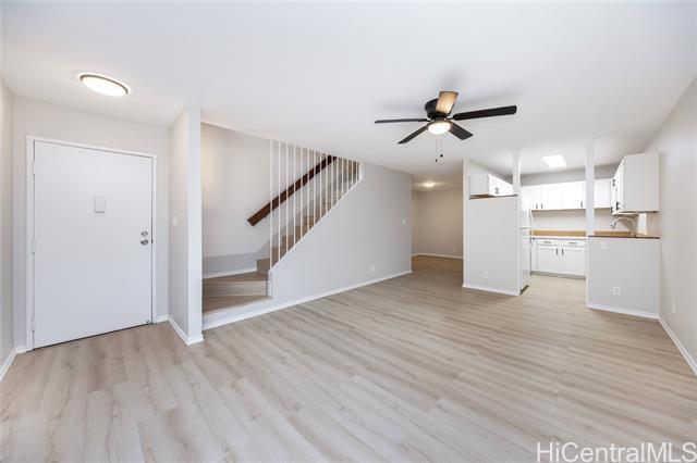 Foto del edificio - 46-078-78 Emepela Pl