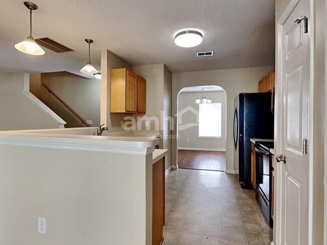 Foto del edificio - 228 Eagle Ridge Rd