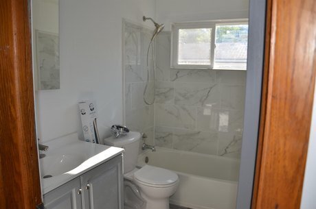 Foto del edificio - 5604 Bjelde Ln