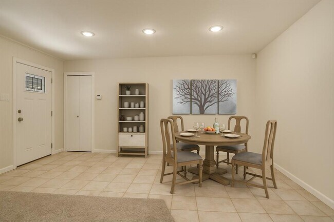 Foto del edificio - 1300 Clearfield Dr