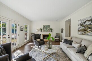 Building Photo - 4100 Lealand Ln