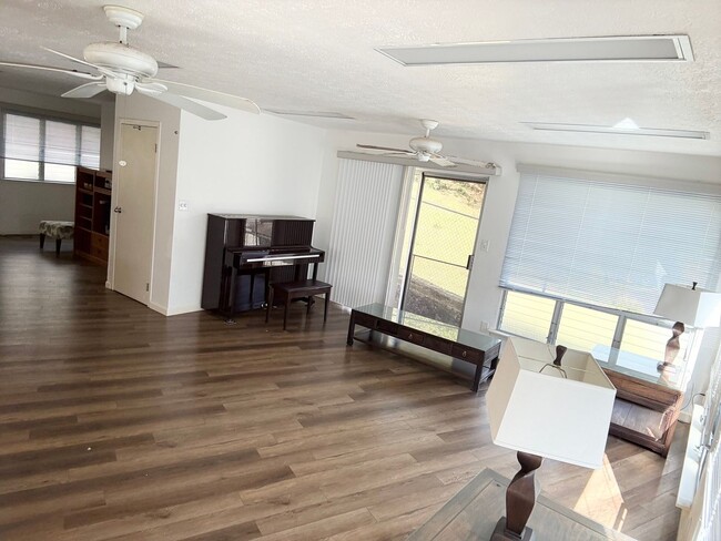 Foto del edificio - Manoa Valley - 3 bedroom 2.5 bath house w/...