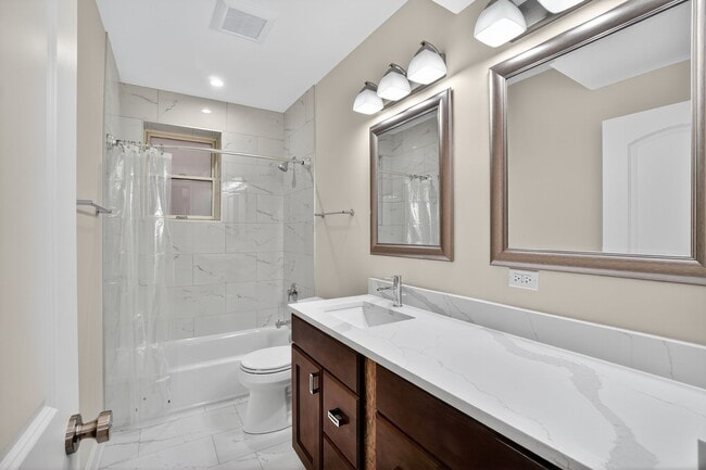 Building Photo - 2703 W Ardmore Ave