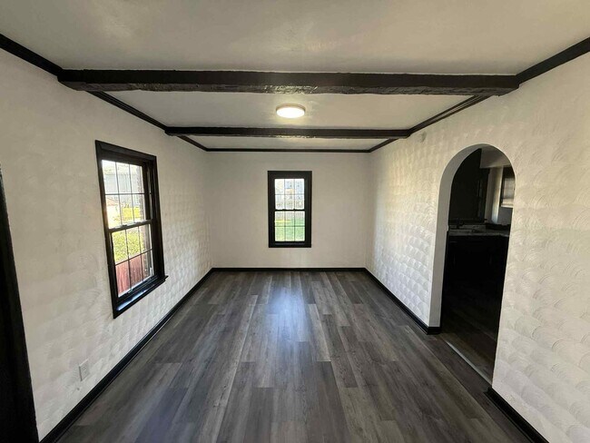 Foto del edificio - Newly updated 3 bedroom house in Duquesne!