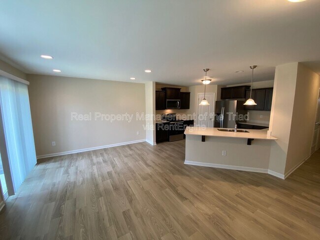 Foto del edificio - 3907 Copperfield Ct