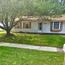 Building Photo - 3107 Ridgewood Dr