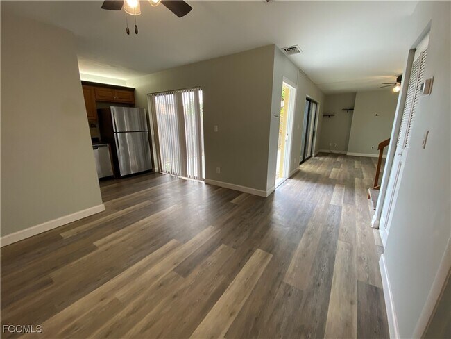 Foto del edificio - 1667 Park Meadows Dr