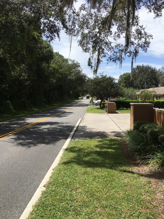 Foto del edificio - 430 E Washington St