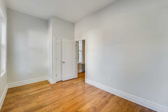 Building Photo - 266 3rd St