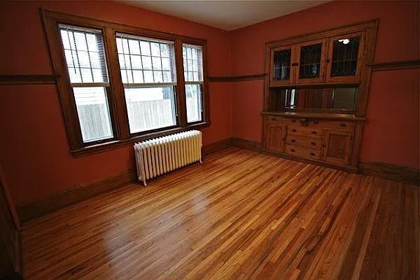 Foto del edificio - 4 Bedroom  2 Bath Hamline-Midway Neighborhood