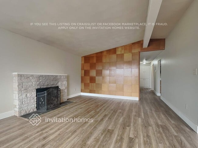 Foto del edificio - 1131 Lenore Dr