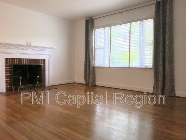 Foto del edificio - 9501 Singleton Dr