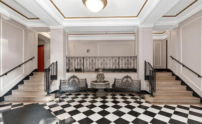 Vestíbulo del edificio - 1615 Kenyon St NW