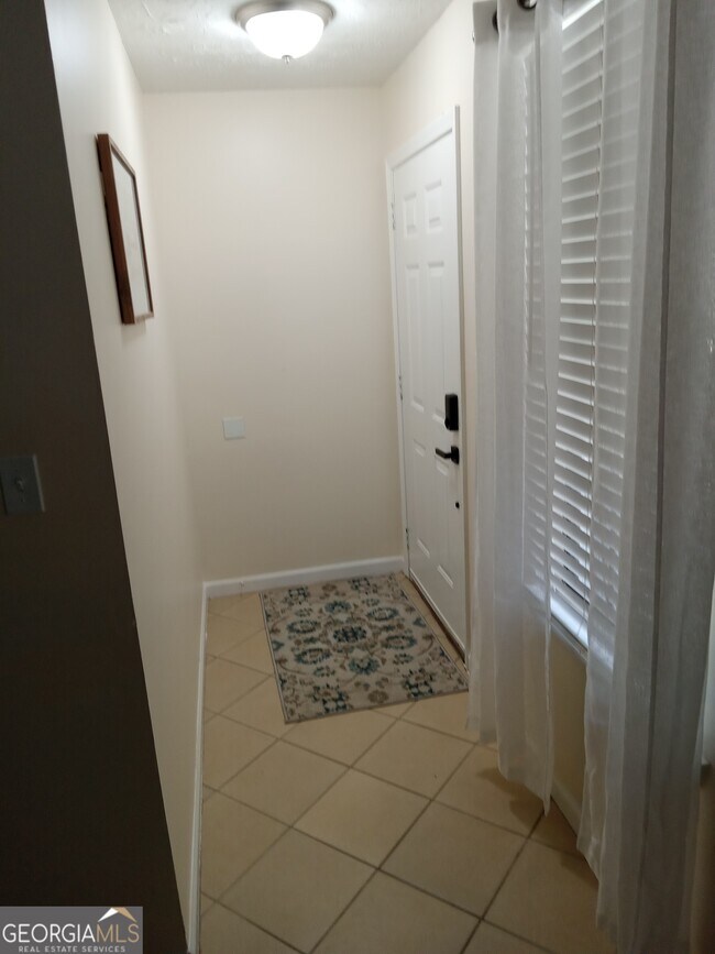 Building Photo - 3091 Carriage Trail