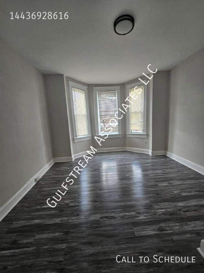 Foto del edificio - 3030 Belmont Ave