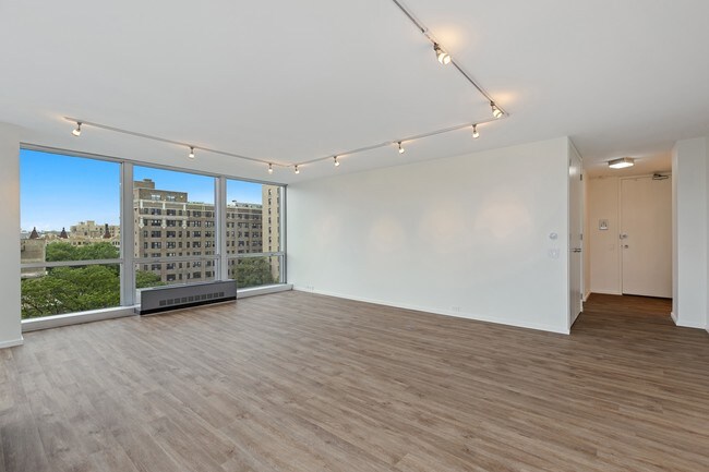 Foto del edificio - 340 W Diversey Pkwy