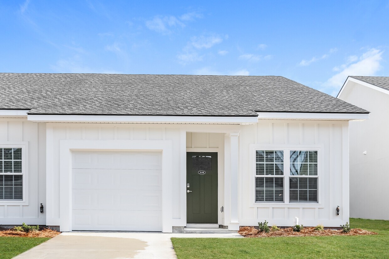 Foto principal - 1135 Walker Point Way