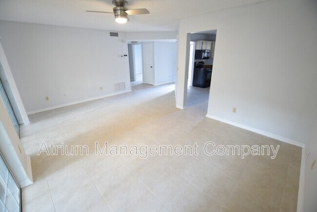 Building Photo - 611 E Amelia St