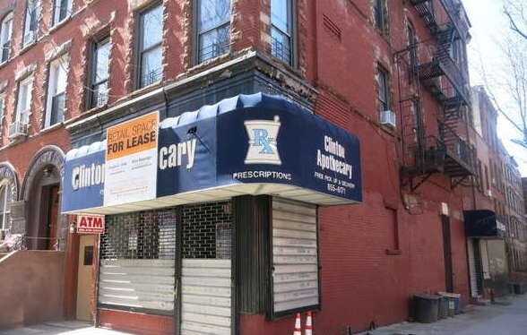 Building Photo - 420 Clinton St