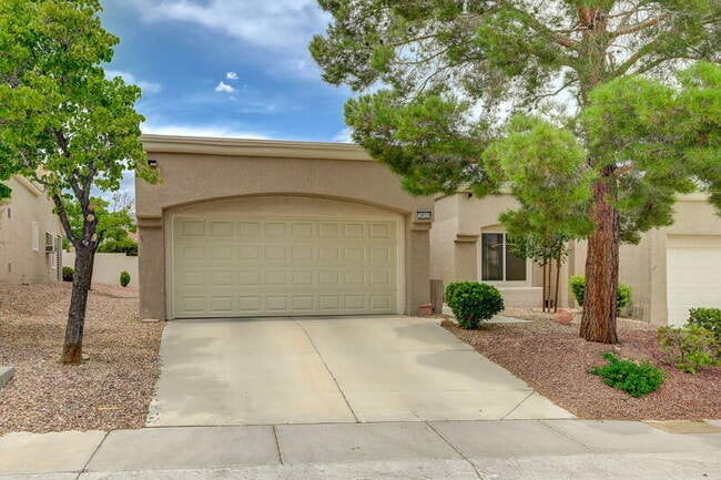 Foto del edificio - 2613 Breakers Creek Dr