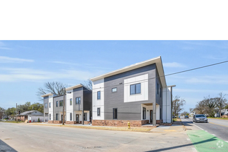 Building Photo - 2248 Bailey Ave