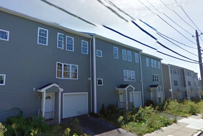 Primary Photo - 8-12 Greenwood St