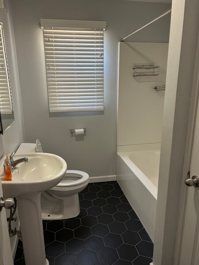 Foto del edificio - 237 N 2nd St