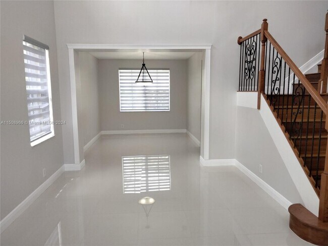 Foto del edificio - $5,750 1249 Allamanda Way WESTON, FL 33327