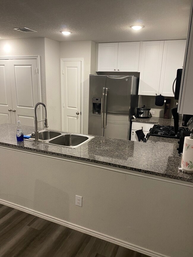 Building Photo - 6526 Augustus Magee