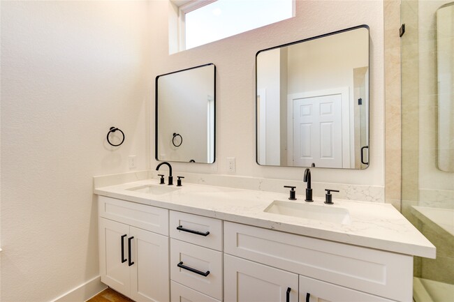 Building Photo - 1203 Dewalt St