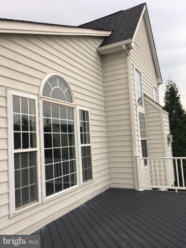Building Photo - 5783 Coachview Ct