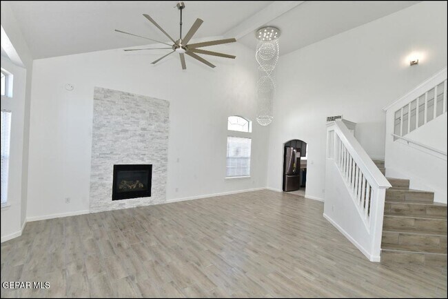 Foto del edificio - 1603 Villa Del Sol St