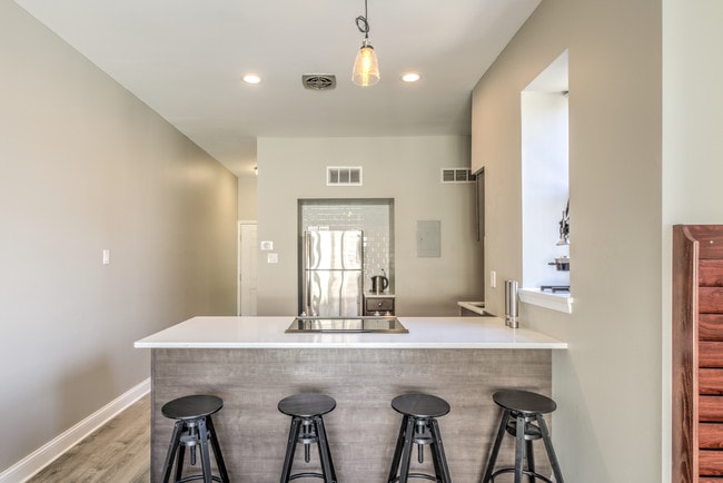 Building Photo - 3629 McRee Ave