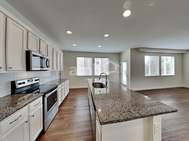 Foto del edificio - 12749 Ventana St