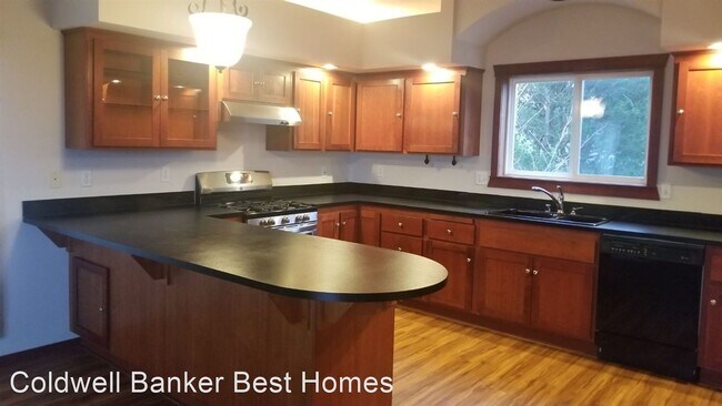 Foto del edificio - 3 br, 2 bath House - 827 57th Street