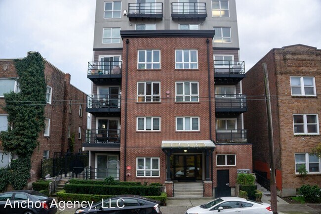 Building Photo - 2 br, 2 bath House - 319 Summit Ave E Apt 101