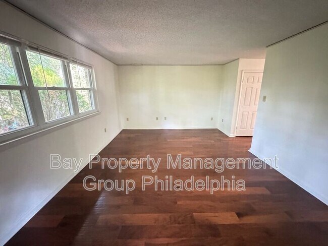 Building Photo - 183 Bishop Dr