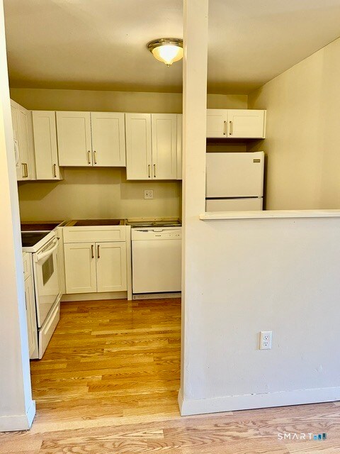Foto del edificio - 2118 Cromwell Hills Dr