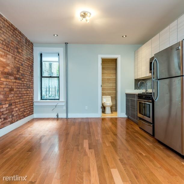 Building Photo - 6136 Woodbine St