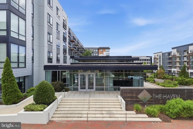 Building Photo - 145 Riverhaven Dr