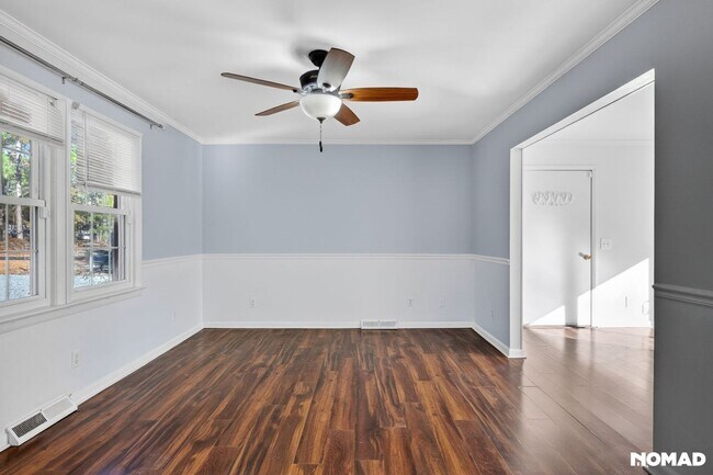 Foto del edificio - 215 N Pine St