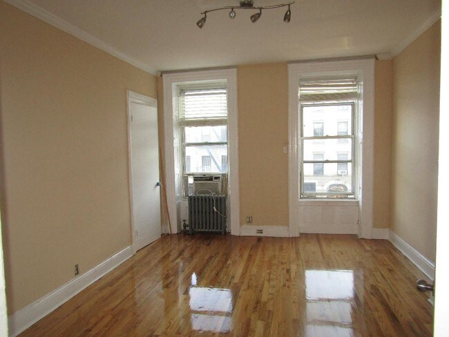 Building Photo - 475 Lexington Ave