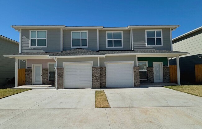 Foto del edificio - New Townhome Available for Rent!